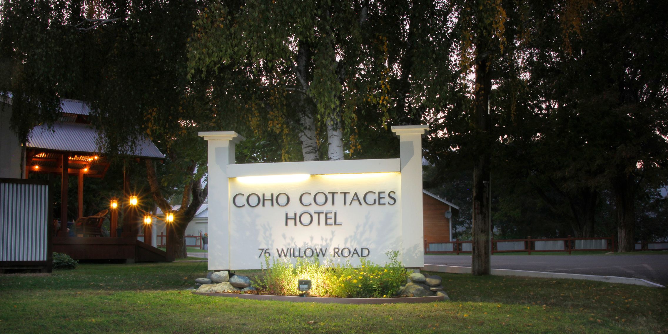 Coho Cottages Hotel